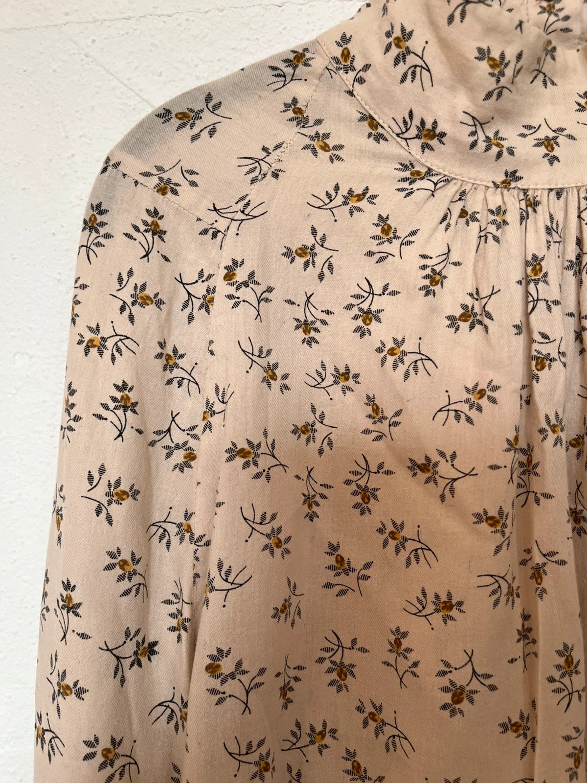 Blouse à fleurs essentiel antwerp