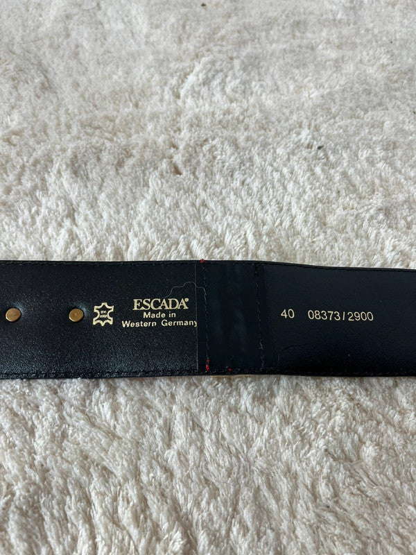 Ceinture Escada vintage avec détails dorés, pièce rare