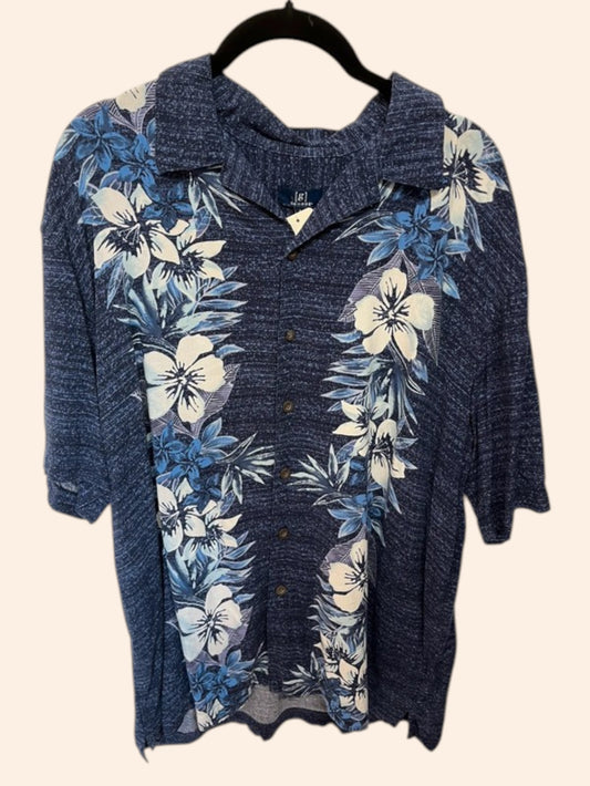 Chemisette hawaïenne à fleurs