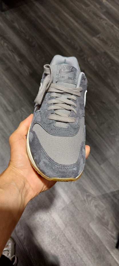 Nike Air Max 1 Premium Crepe