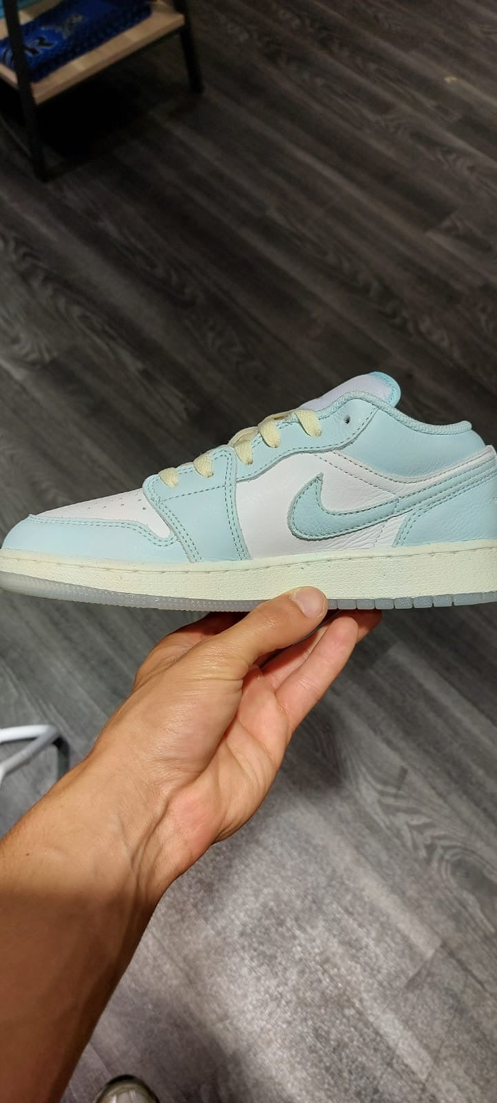 Air Jordan 1 Low Glacier Blue
