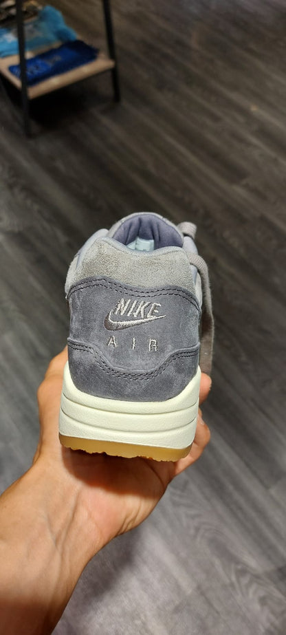 Nike Air Max 1 Premium Crepe