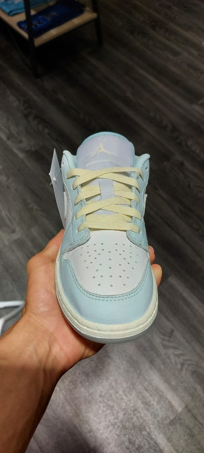 Air Jordan 1 Low Glacier Blue